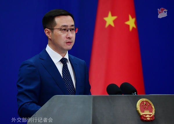 足球外盘网站娱乐网并将伤者送往病院休养-足球外盘网站有哪些 zú qiú wài pán wǎng zhàn yǒu něi xiē